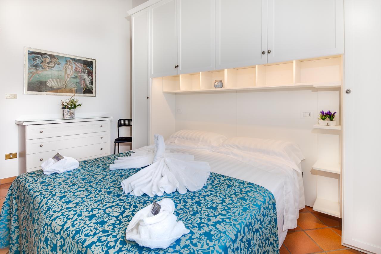 Hotel Villa Laura ริมินี ภายนอก รูปภาพ